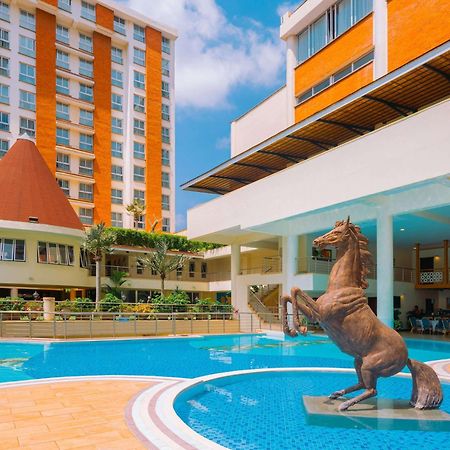 Moevenpick Hotel & Residences Nairobi Eksteriør billede