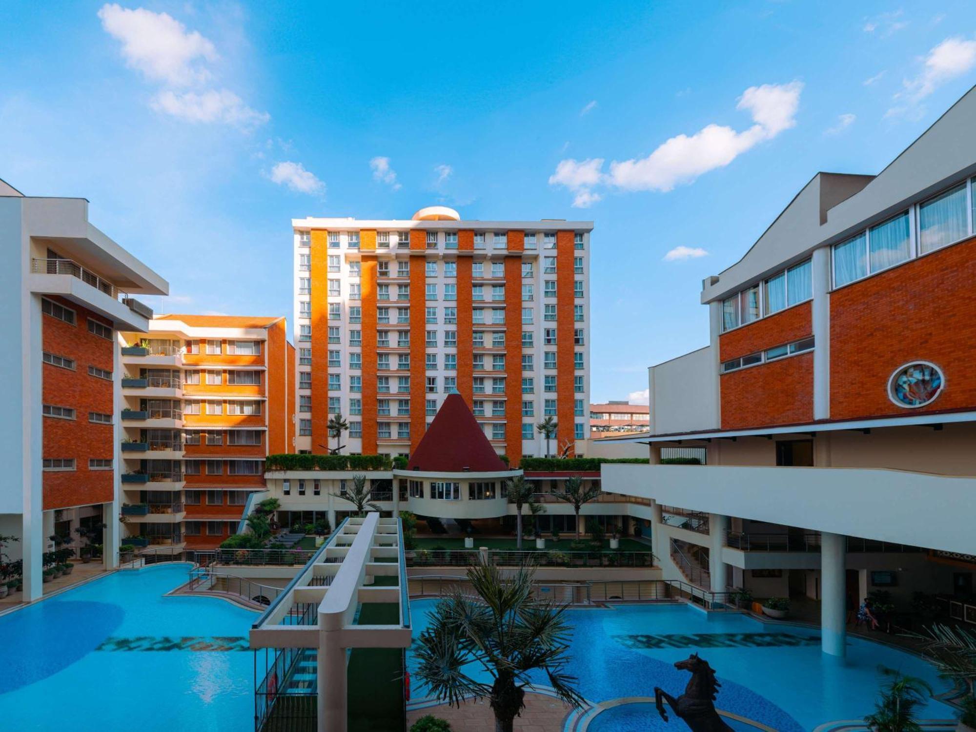 Moevenpick Hotel & Residences Nairobi Eksteriør billede