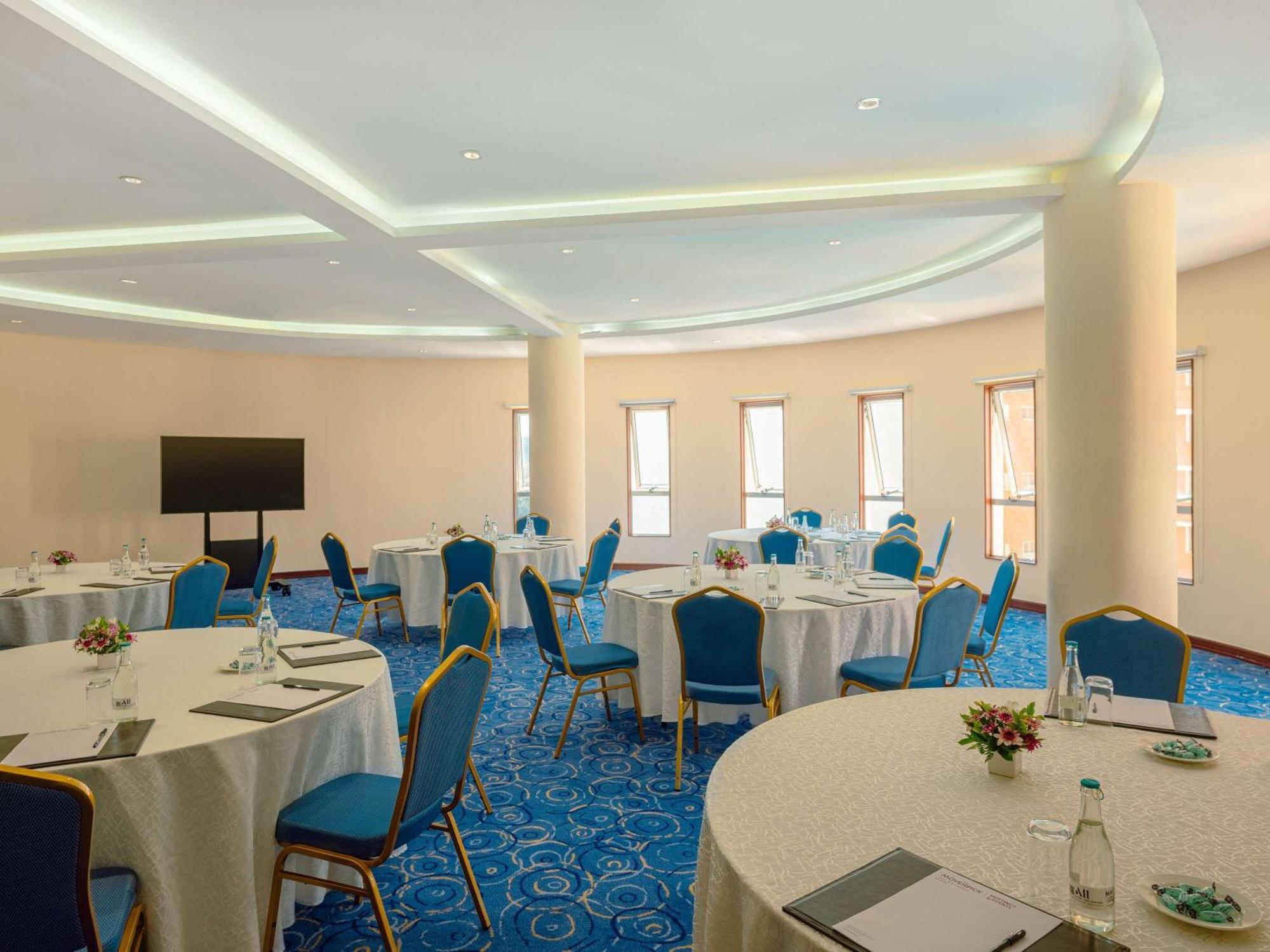 Moevenpick Hotel & Residences Nairobi Eksteriør billede