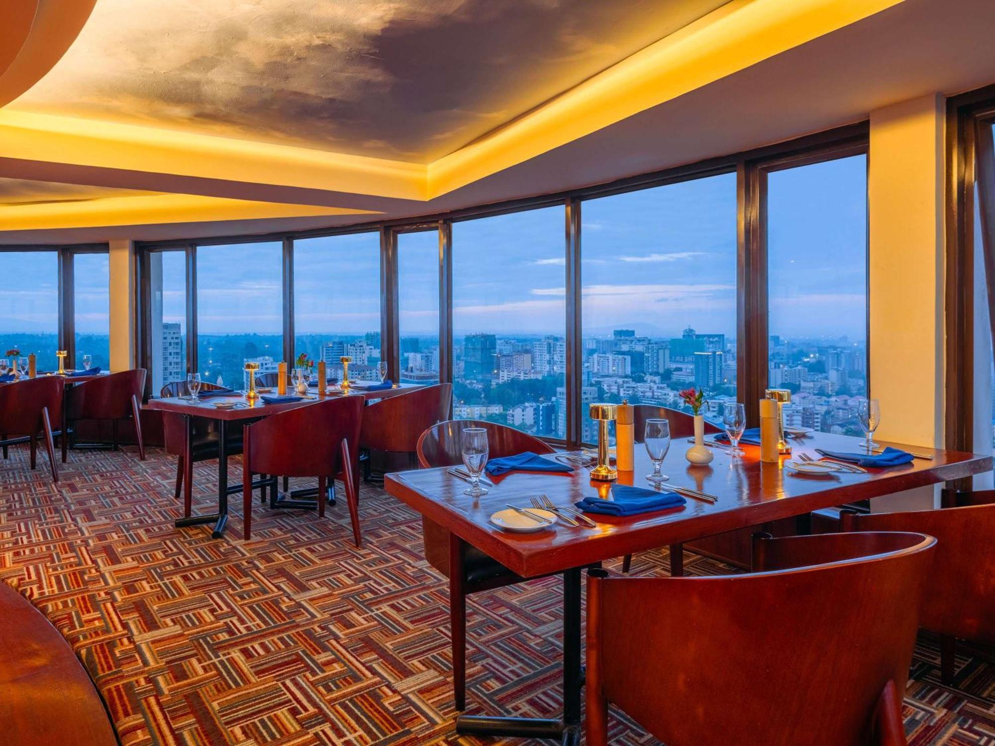 Moevenpick Hotel & Residences Nairobi Eksteriør billede