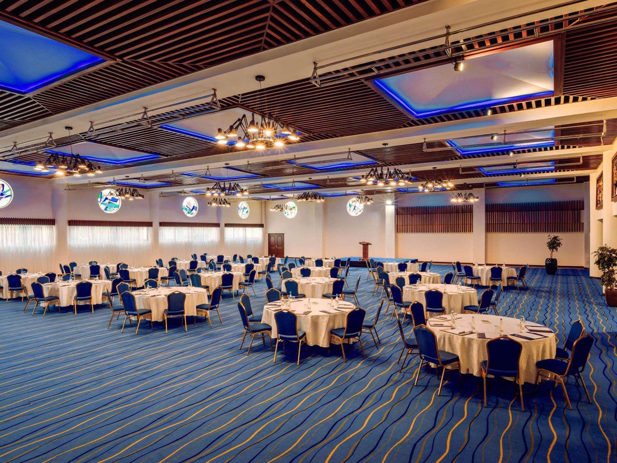 Moevenpick Hotel & Residences Nairobi Eksteriør billede